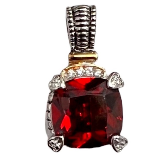 Vintage Jewelry Vintage Faceted Red Crystal Set In Silver Tone Rope